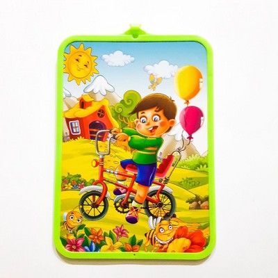تخته وایت برد پلاستیکی سایز ۲۶*۱۸ سانتیمتر فانتزی طرح پسر بچه دوچرخه سوار