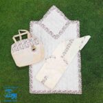 کیف و جانماز حاشیه گلدار: زیبایی و معنویت در یک پک جشن تکلیف