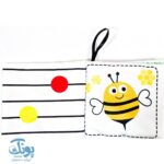 کتاب پارچه ای سیاه و سفید سوت دار دنیا را ببین